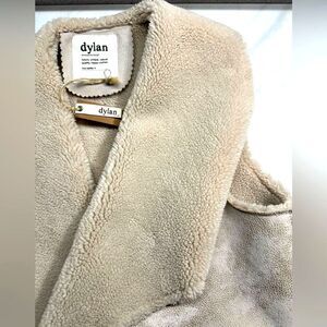 Dylan by True Grit Faux Shearling Vest, Shawl Collar, Cream, Size M NWT Western